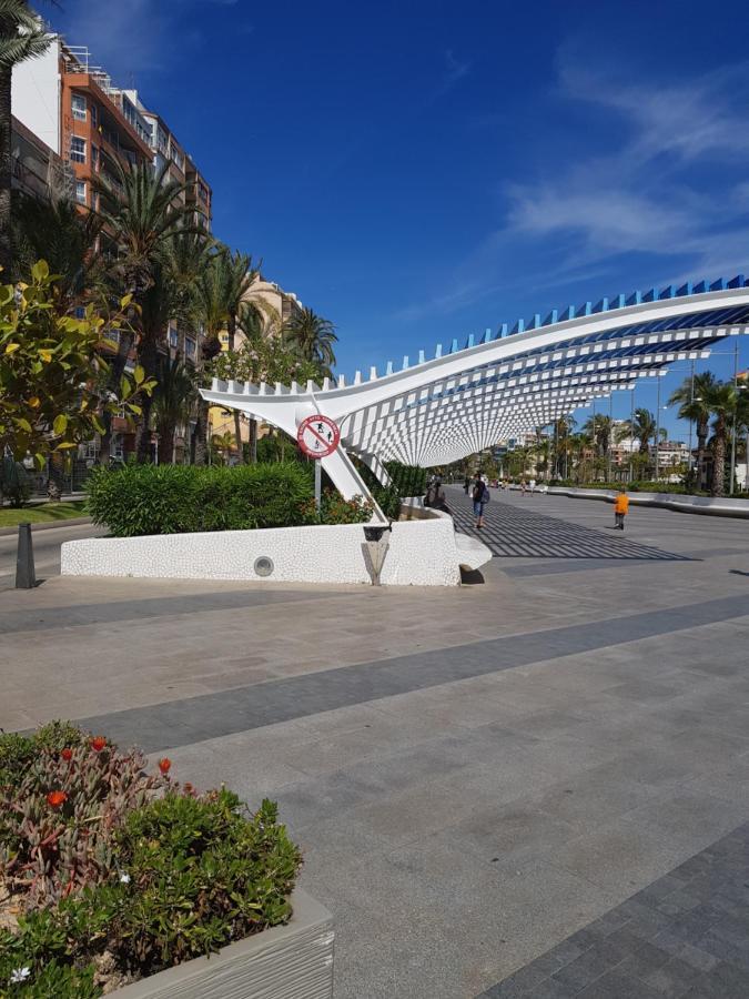 Apartamento Berry Playa Naufragos Torrevieja Ngoại thất bức ảnh