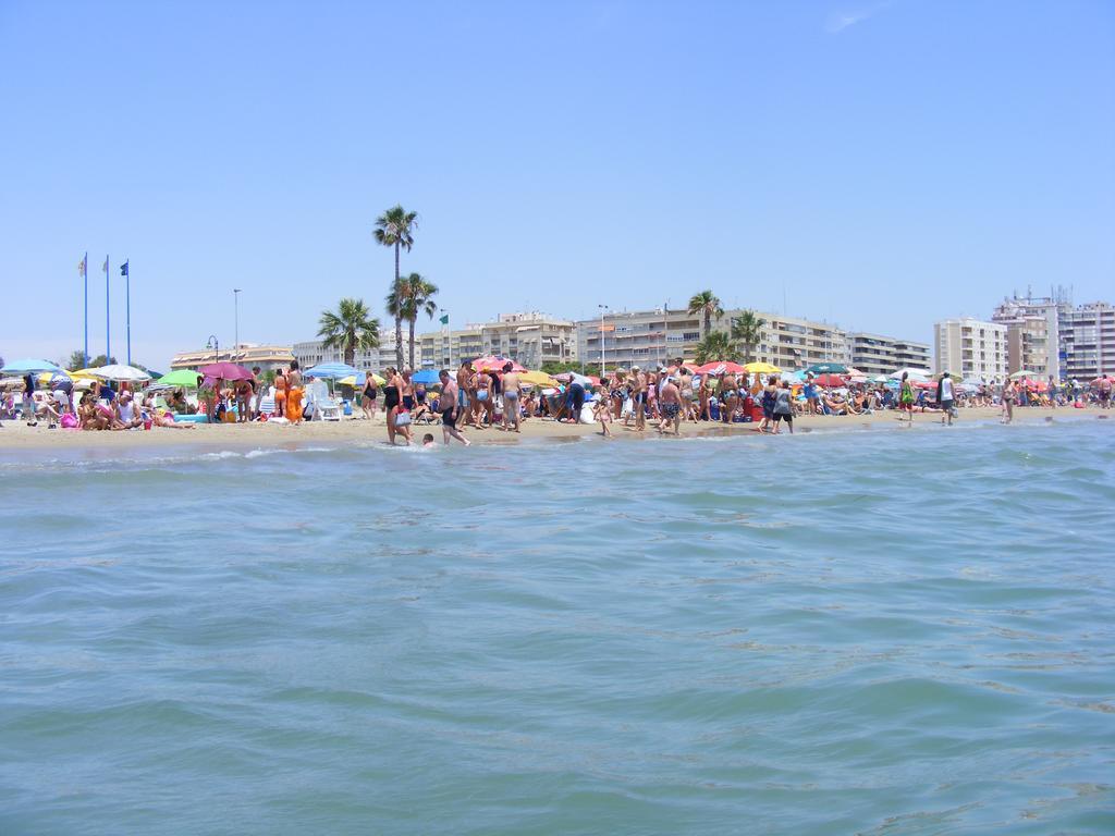 Apartamento Berry Playa Naufragos Torrevieja Ngoại thất bức ảnh