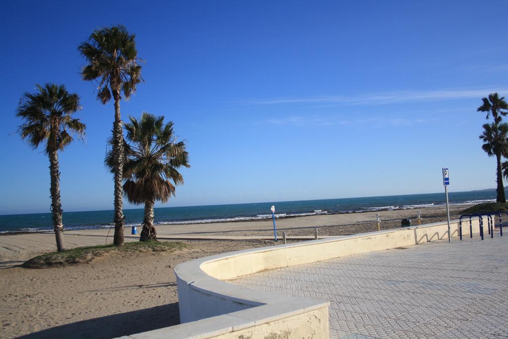Apartamento Berry Playa Naufragos Torrevieja Ngoại thất bức ảnh