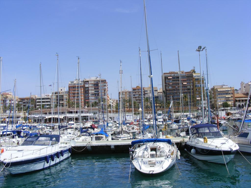 Apartamento Berry Playa Naufragos Torrevieja Ngoại thất bức ảnh