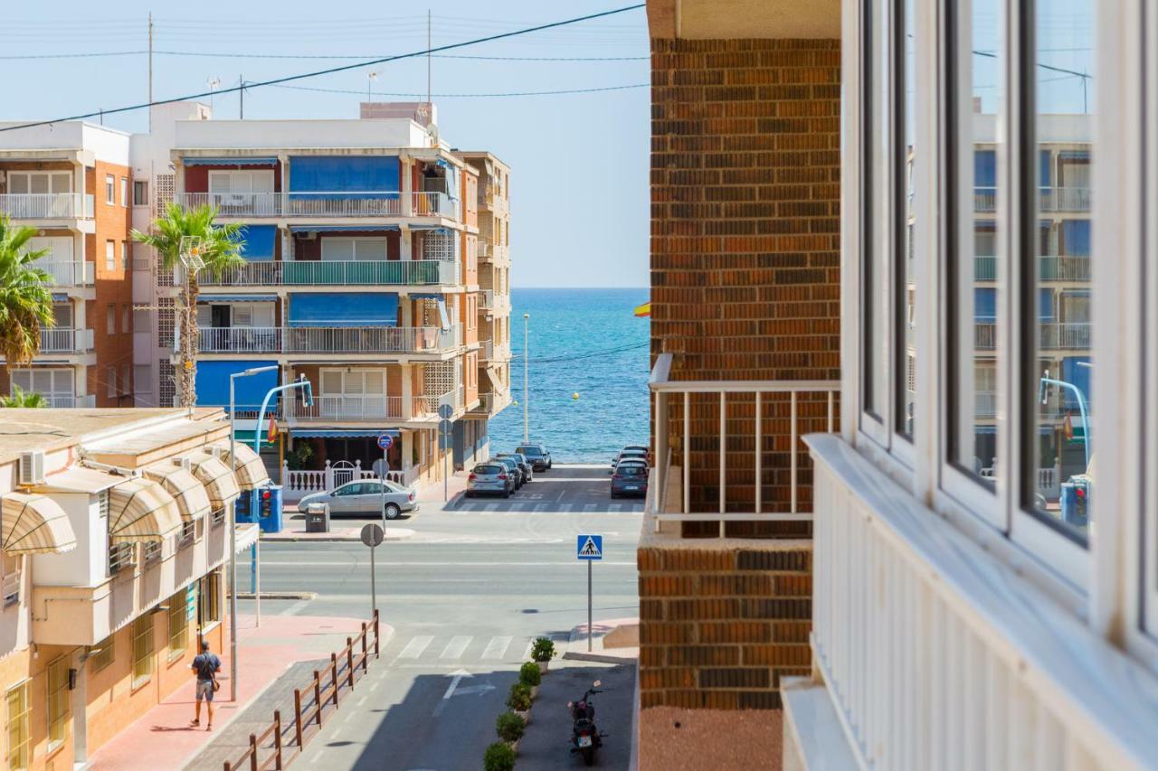 Apartamento Berry Playa Naufragos Torrevieja Ngoại thất bức ảnh